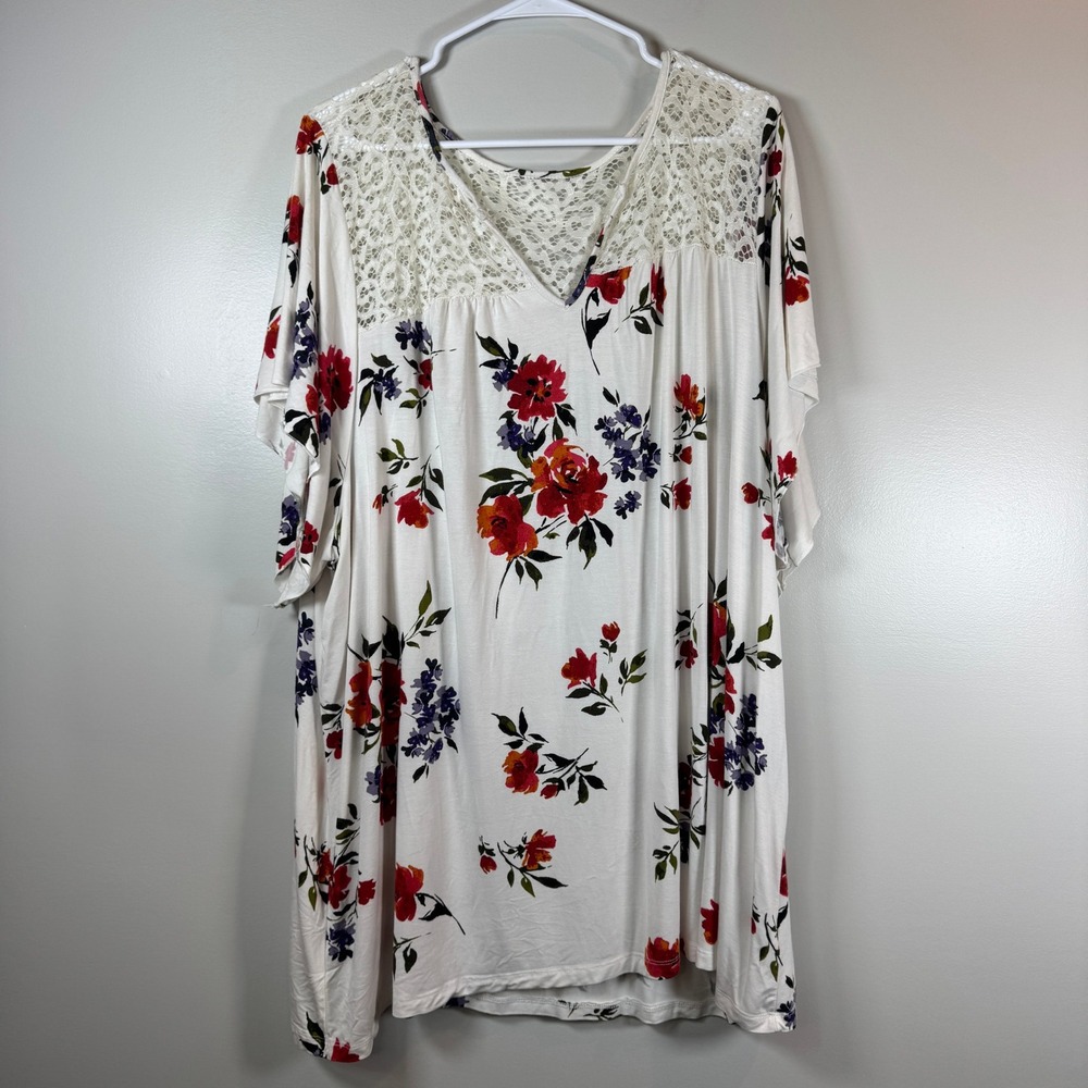 Torrid Super Soft Knits Floral Lace V-Neck Top White Red Plus Size 5 Cottagecore
